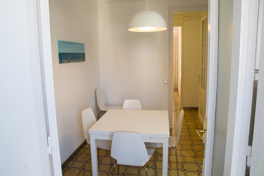 Barnapartments Basic Gracia Barcelona Exterior foto