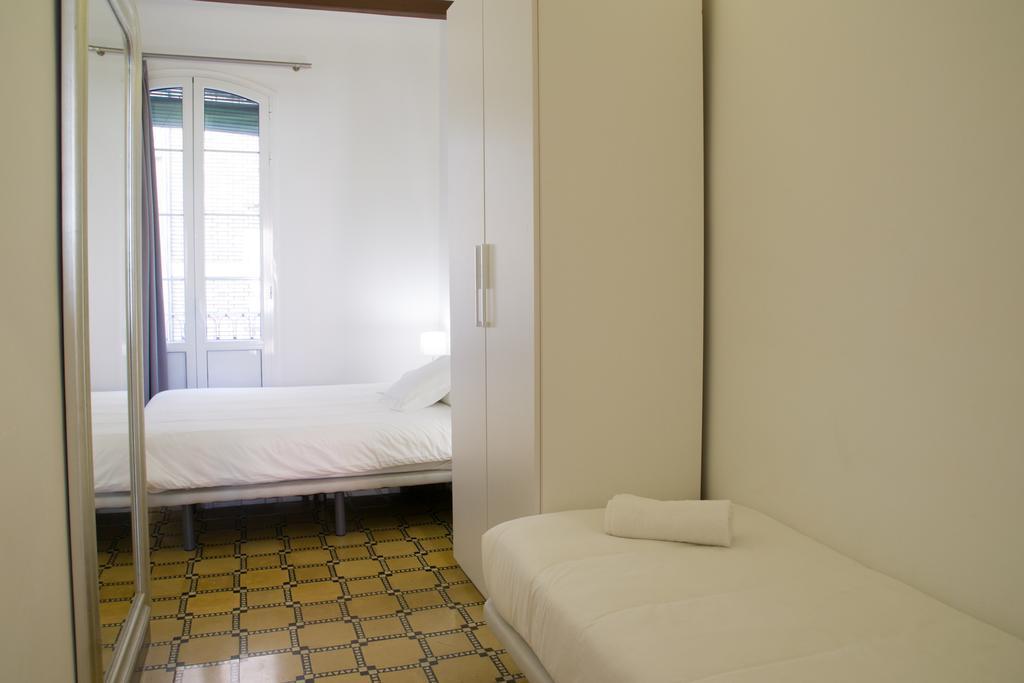 Barnapartments Basic Gracia Barcelona Exterior foto